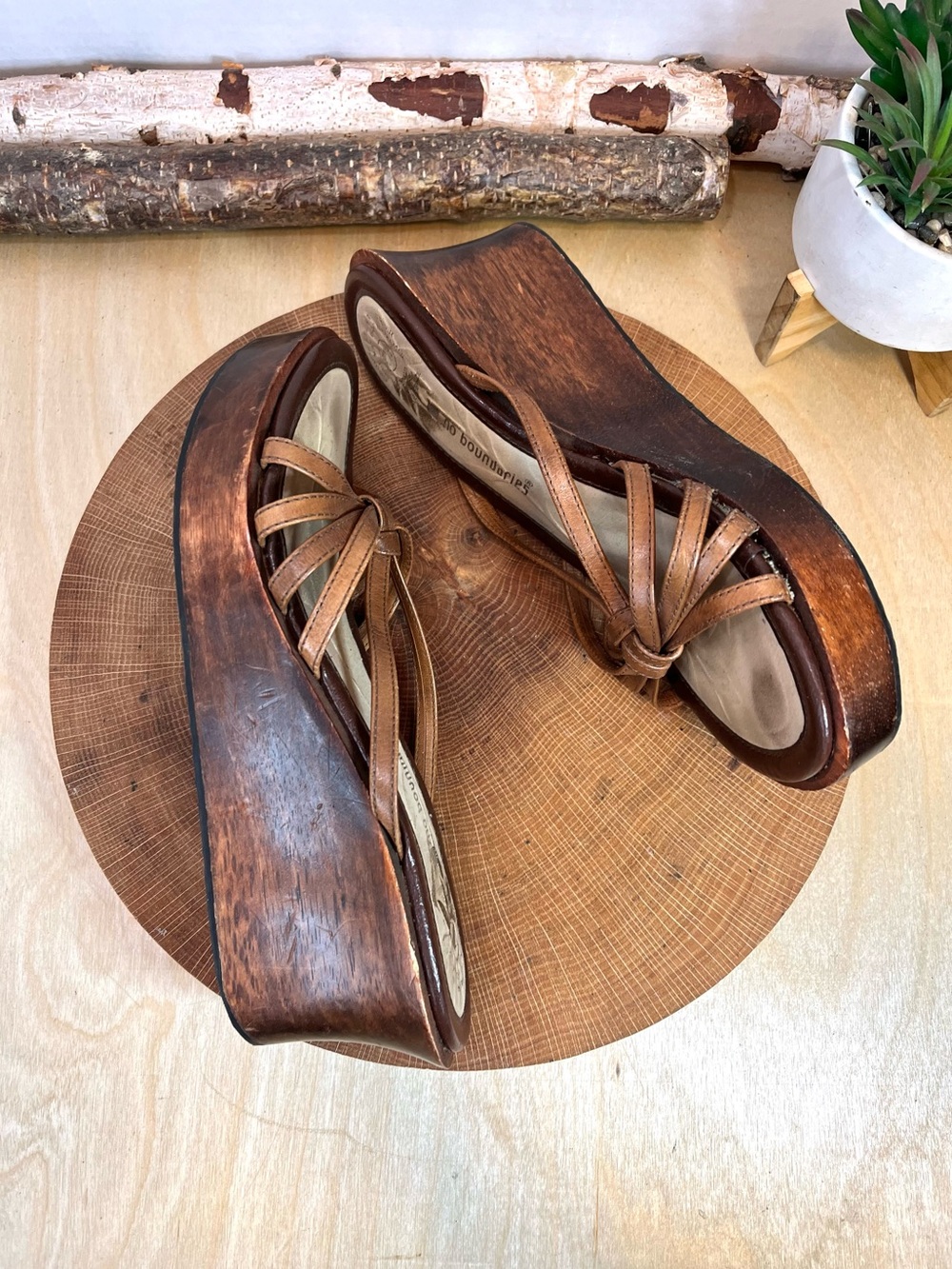 Vintage No Boundaries Leather Wooden Wedge Sandals - Size 7.5 - Boho Y2K - Picture 3 of 15